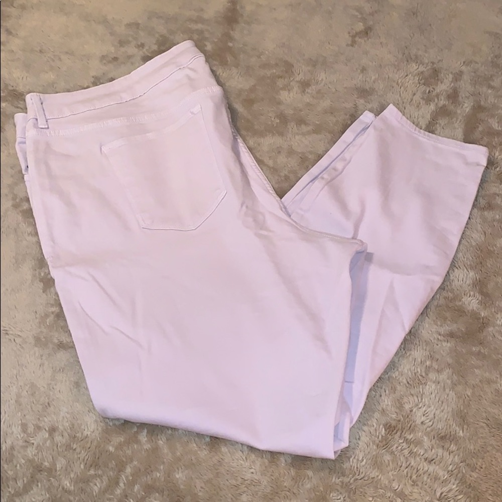 Light pink Old Navy Rockstar ⚡️🤟🏼 jeans!!